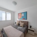 Prestige Villa *